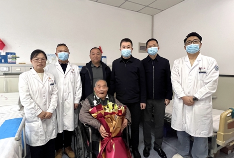 2025年西大一院重阳节活动侧记：情暖桑榆，文化相伴