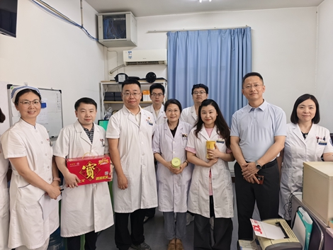 西北大学第一医院 开展2026年夏季“送清凉”慰问活动